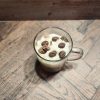 WhatsApp Image 2025-10-20 at 11.30.04_12a22d5f “Coffee Latte” – Κερί σε κούπα με σαντιγί και κόκκους καφέ